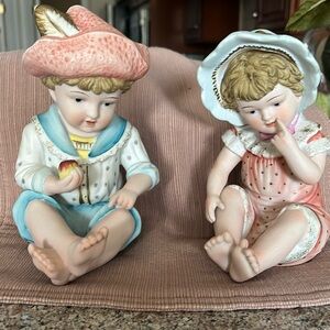 Vintage 1960’s, Porcelain bisque, Piano babies